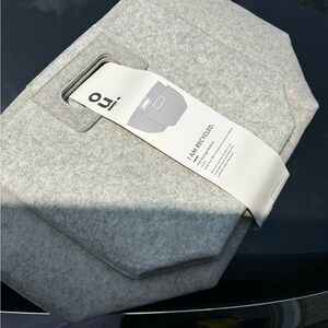 Large and small storage bags/baskets. Sold in set of 2. Brand new never used.